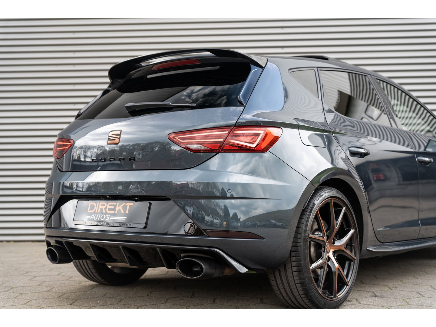 SEAT Leon 2.0 TSI CUPRA CARBON EDITION BREMBO BEATS PANO