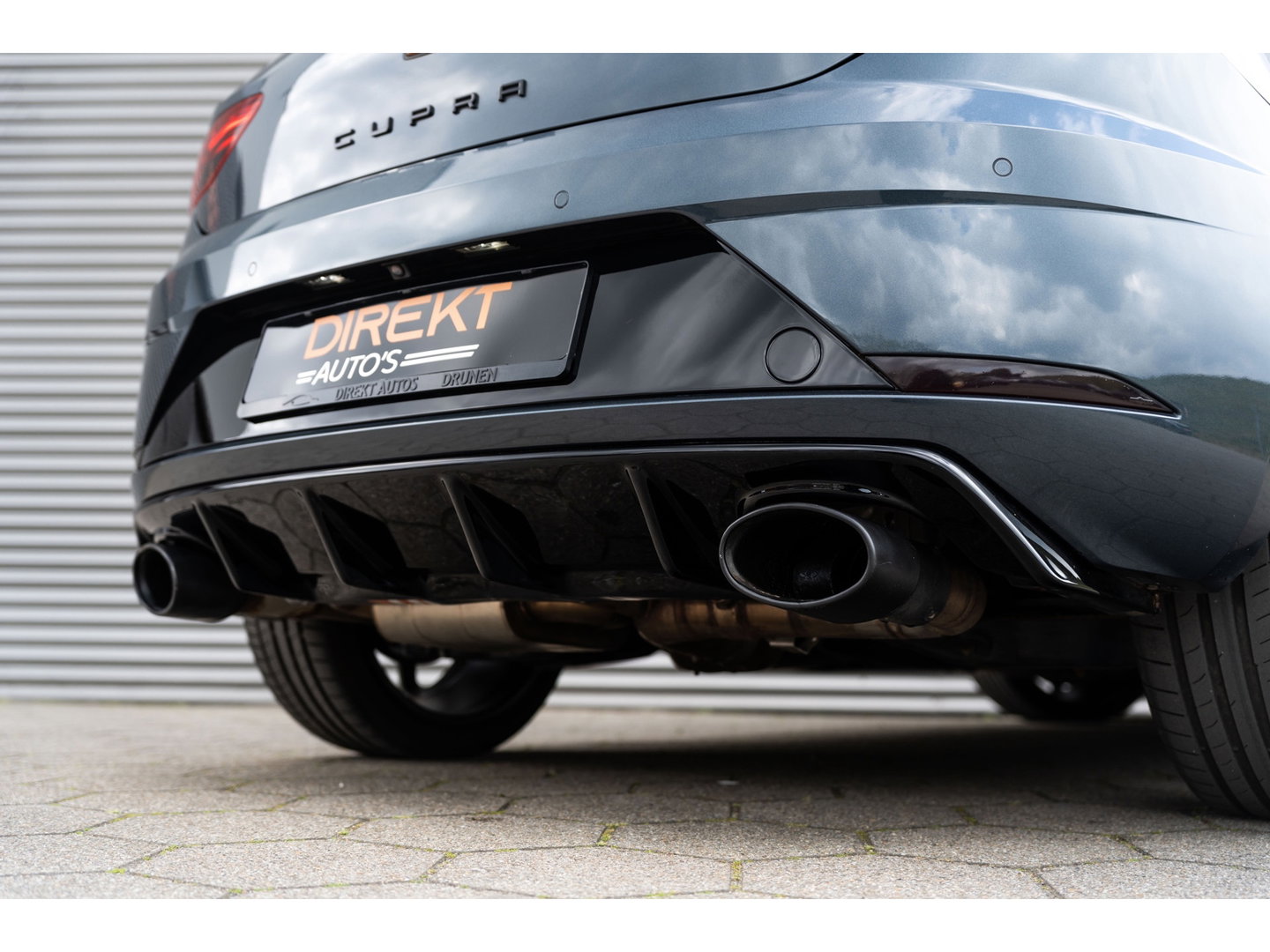 SEAT Leon 2.0 TSI CUPRA CARBON EDITION BREMBO BEATS PANO