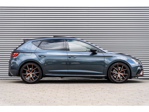 SEAT Leon 2.0 TSI CUPRA CARBON EDITION BREMBO BEATS PANO