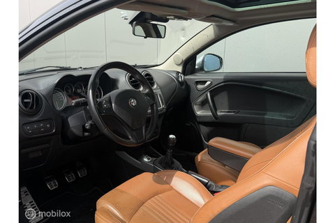 Alfa Romeo MiTo 1.3 JTDm ECO Business Executive | Panorama | BOSE | Leder | Navigatie |