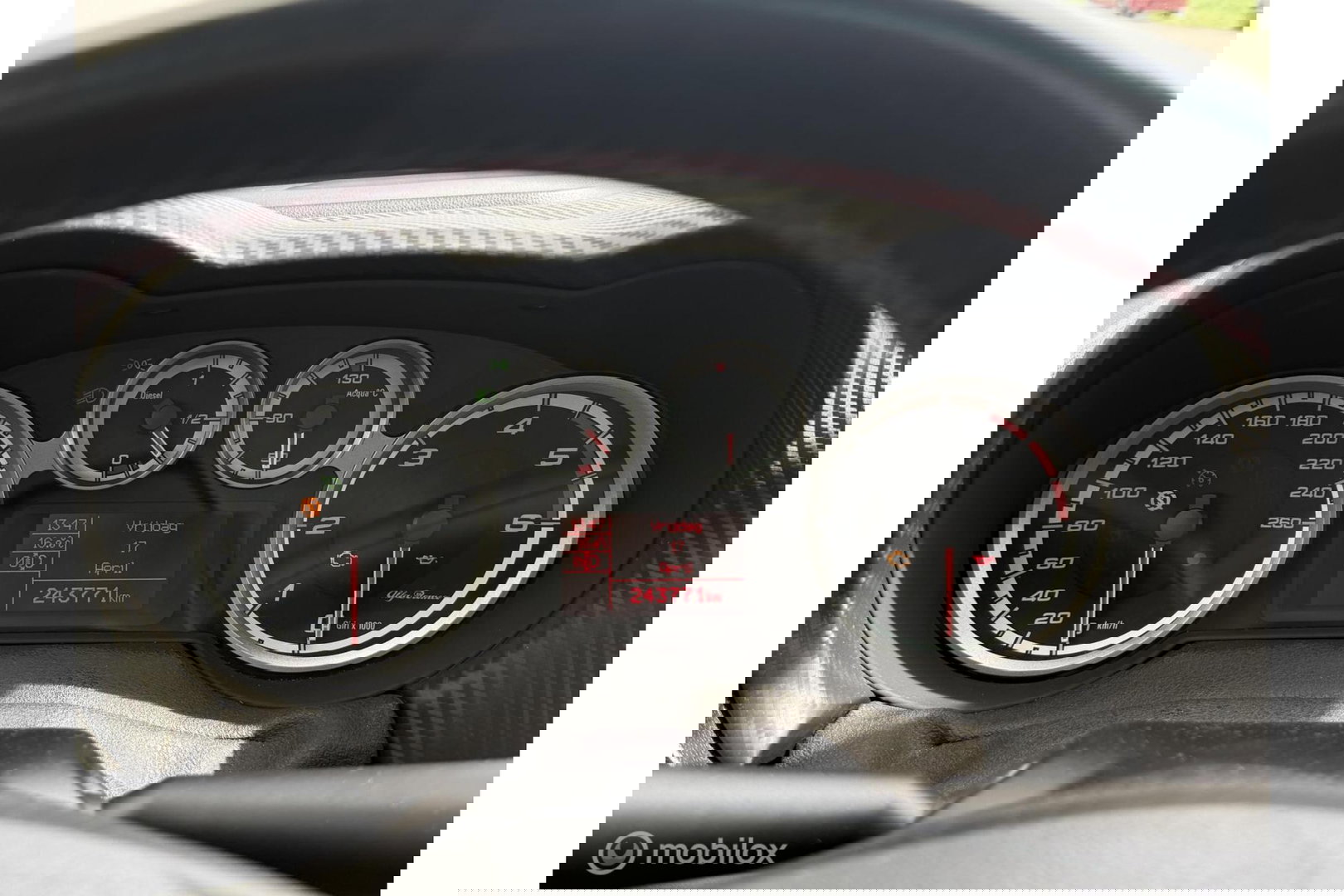 Alfa Romeo MiTo 1.3 JTDm ECO Business Executive | Panorama | BOSE | Leder | Navigatie |