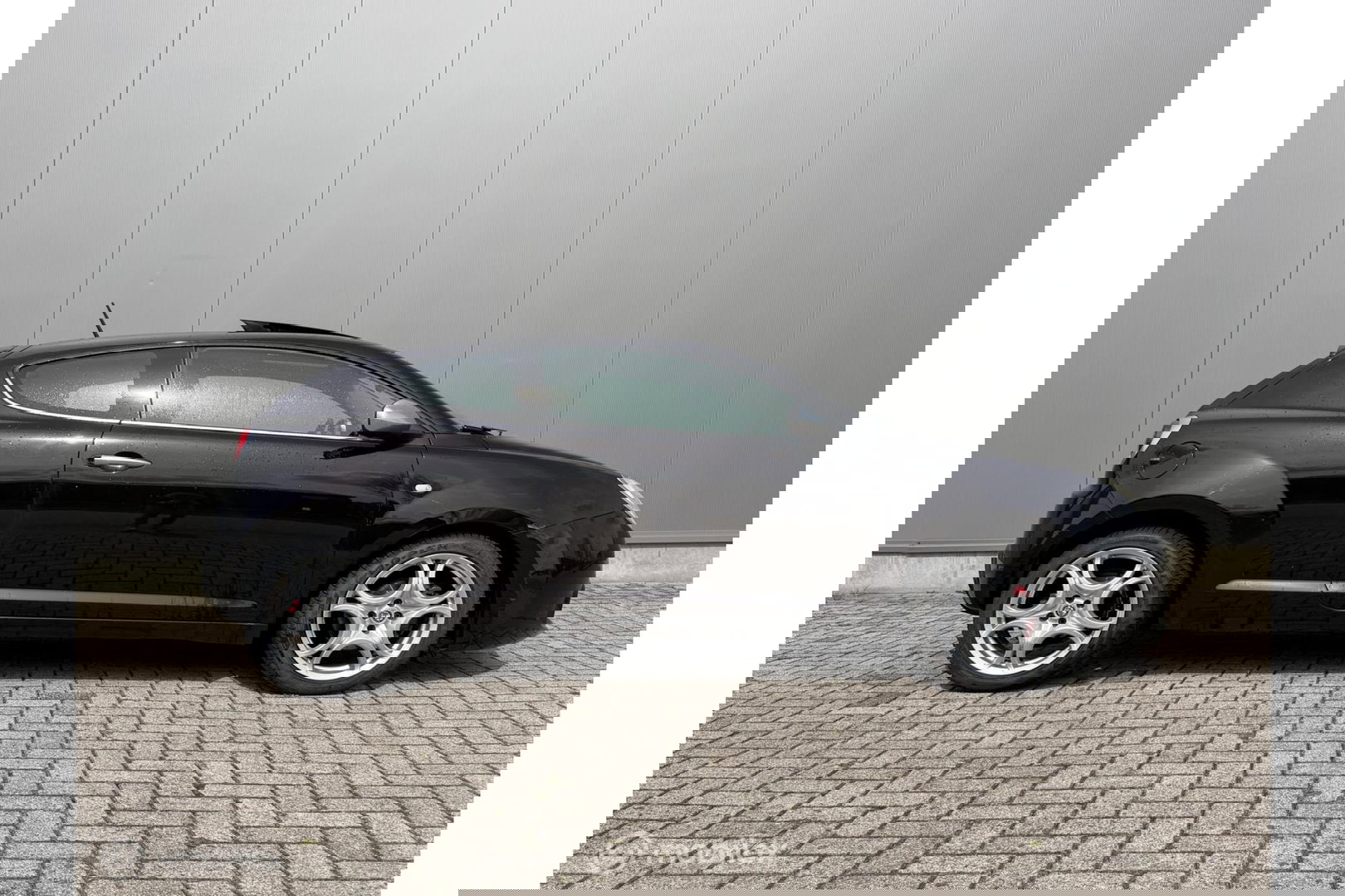 Alfa Romeo MiTo 1.3 JTDm ECO Business Executive | Panorama | BOSE | Leder | Navigatie |