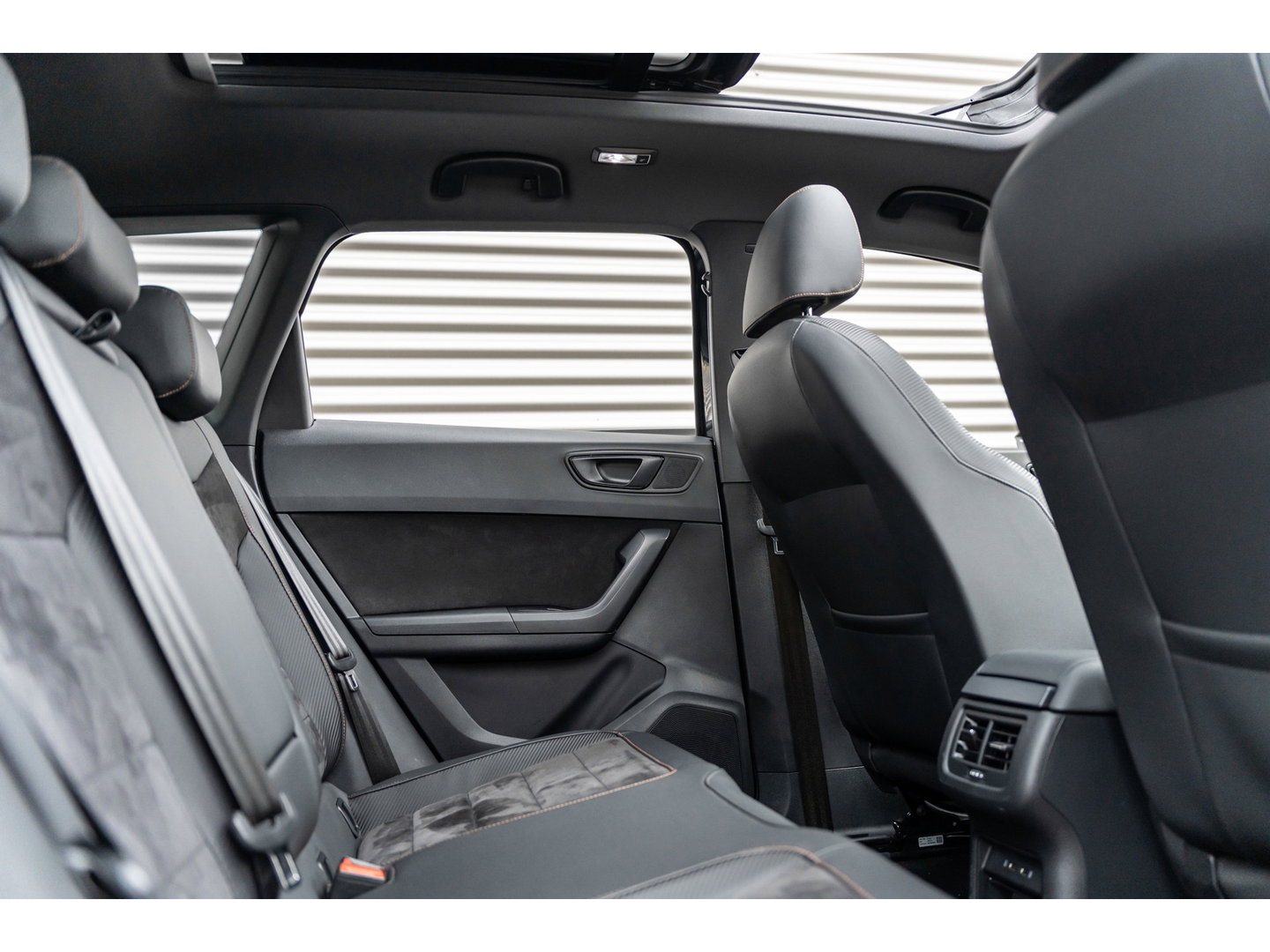 CUPRA Ateca 2.0 TSI 4DRIVE PANO BREMBO TREKHAAK BEATS KEYLESS