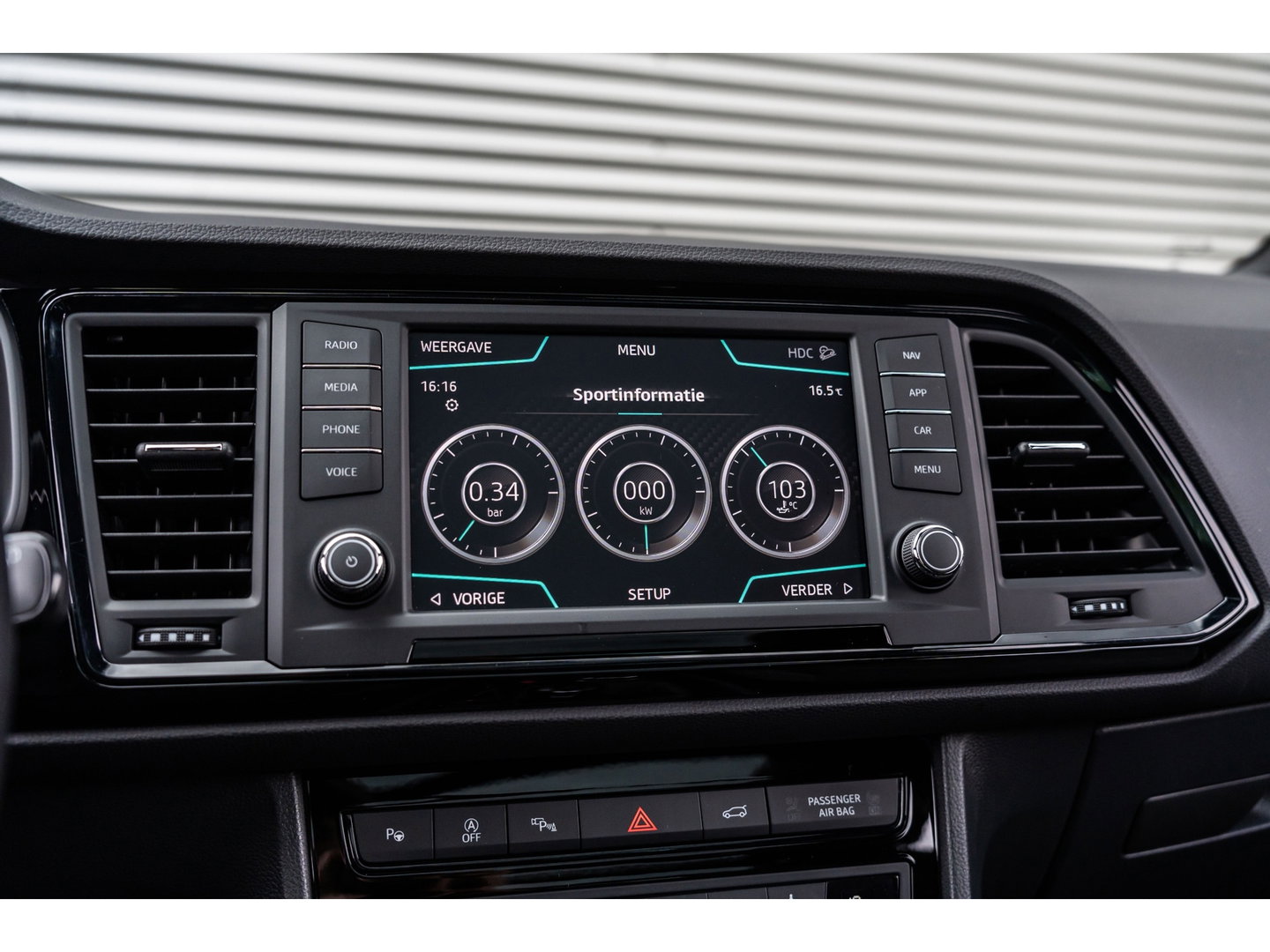 CUPRA Ateca 2.0 TSI 4DRIVE PANO BREMBO TREKHAAK BEATS KEYLESS