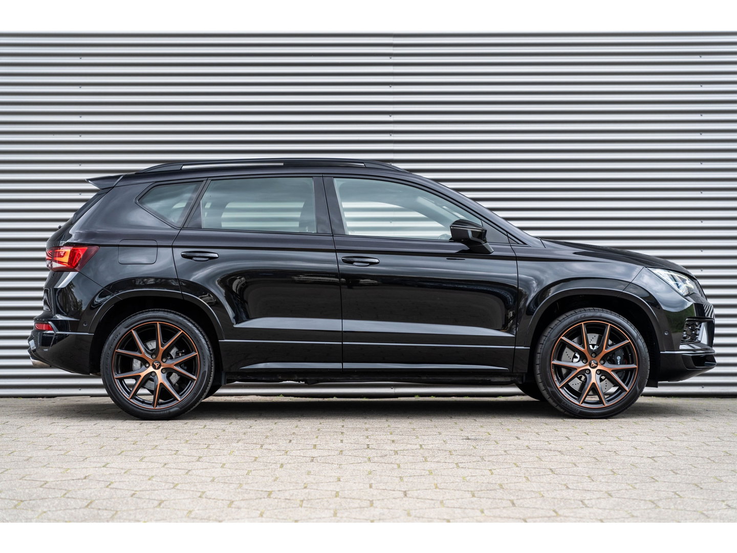 CUPRA Ateca 2.0 TSI 4DRIVE PANO BREMBO TREKHAAK BEATS KEYLESS