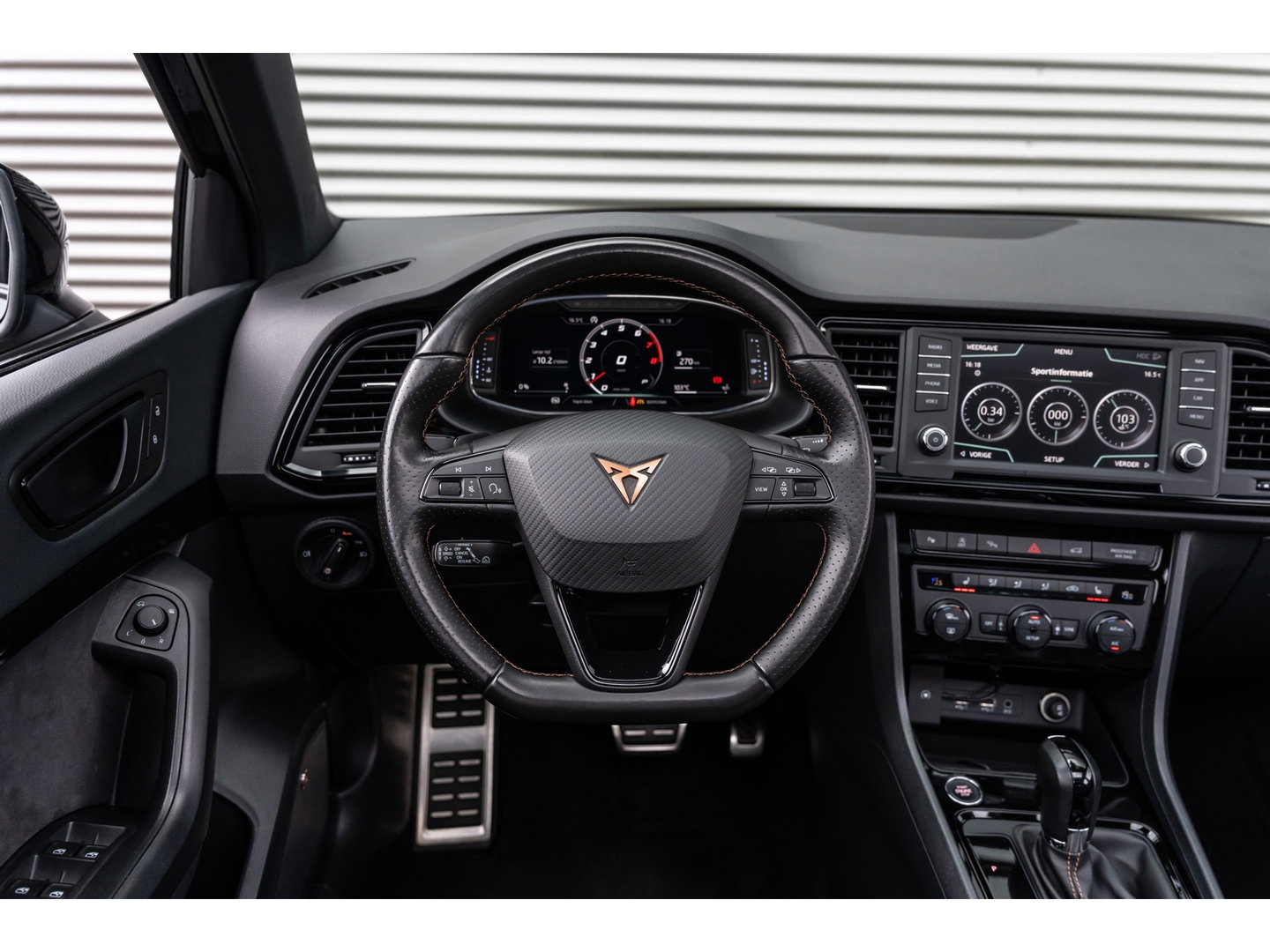 CUPRA Ateca 2.0 TSI 4DRIVE PANO BREMBO TREKHAAK BEATS KEYLESS