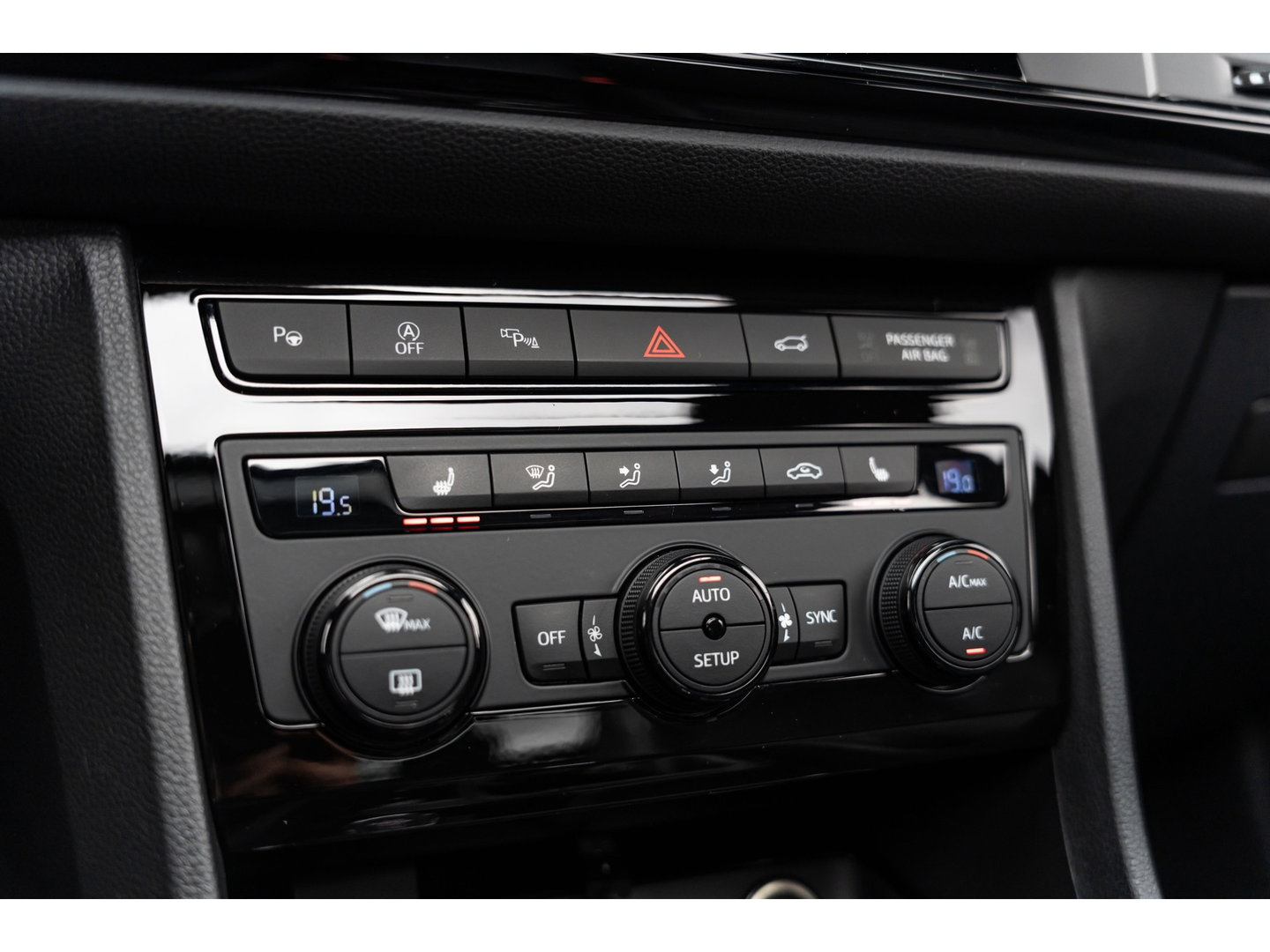 CUPRA Ateca 2.0 TSI 4DRIVE PANO BREMBO TREKHAAK BEATS KEYLESS