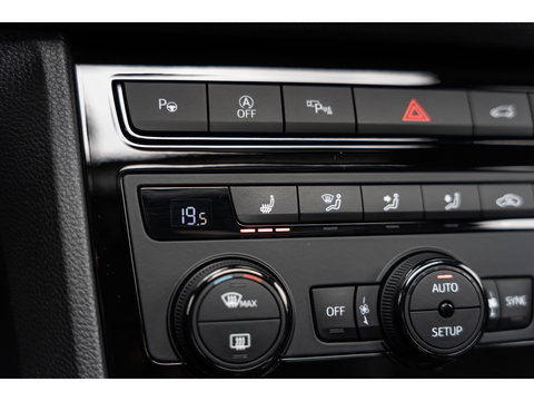 CUPRA Ateca 2.0 TSI 4DRIVE PANO BREMBO TREKHAAK BEATS KEYLESS