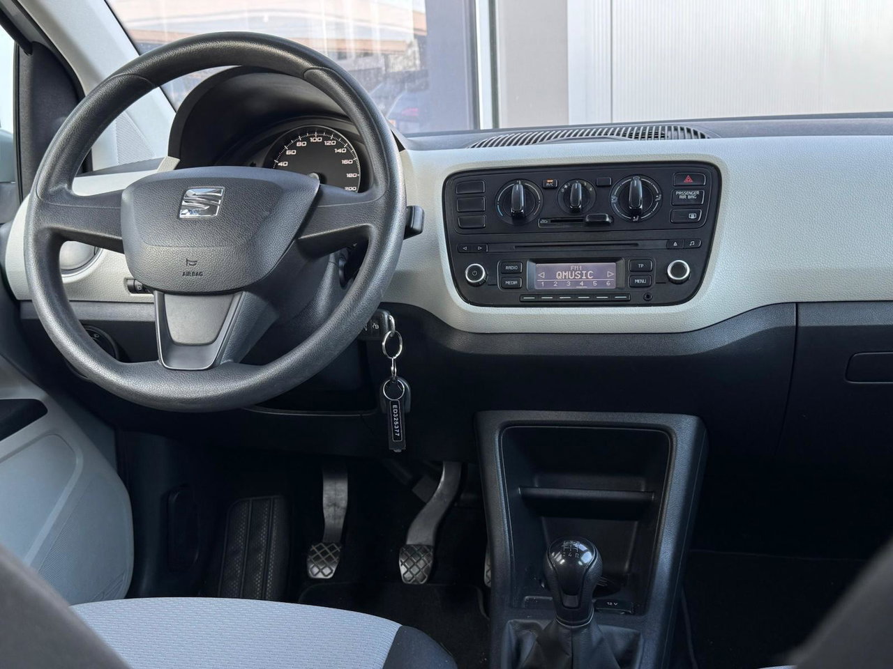 SEAT Mii