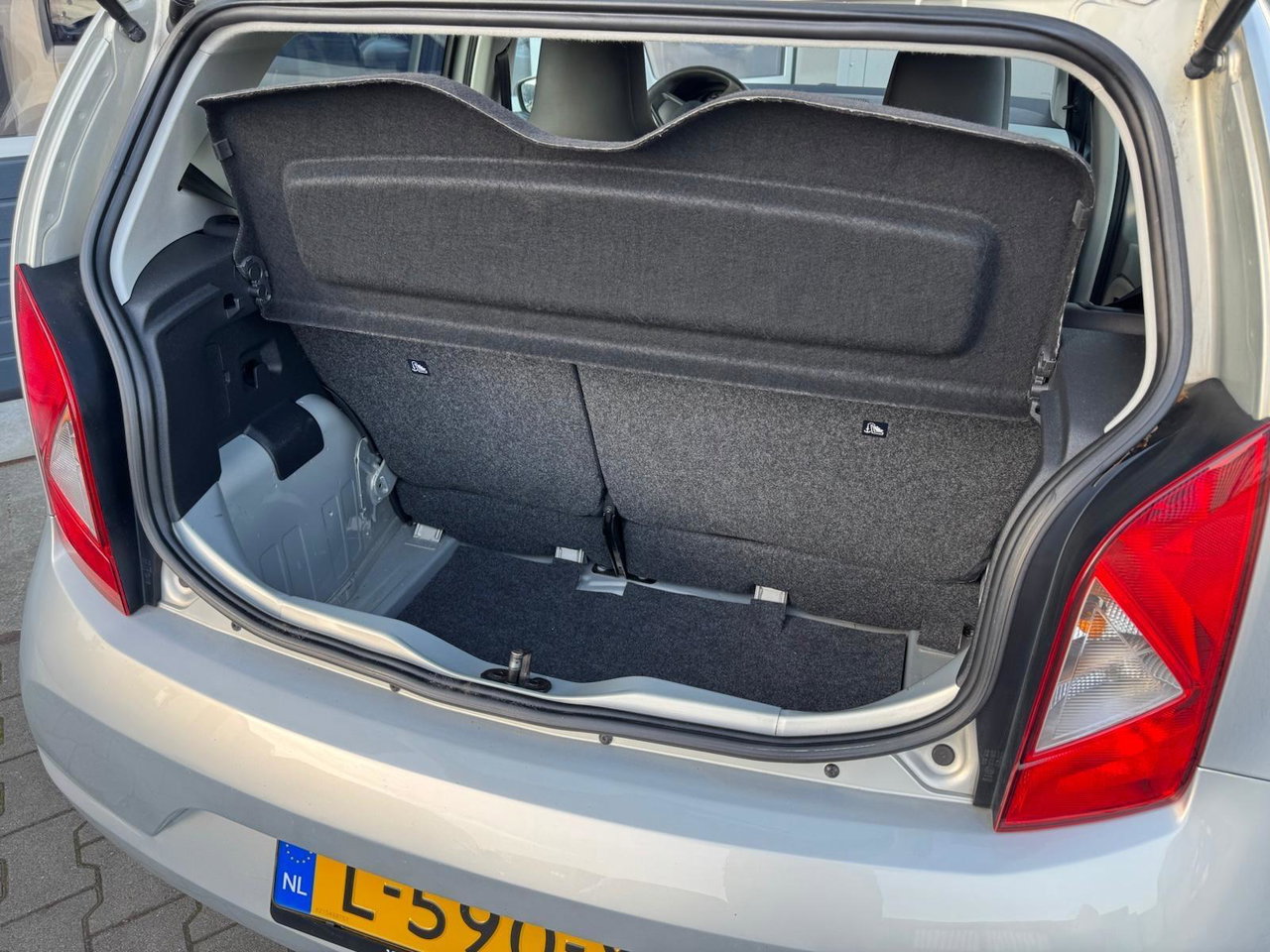 SEAT Mii