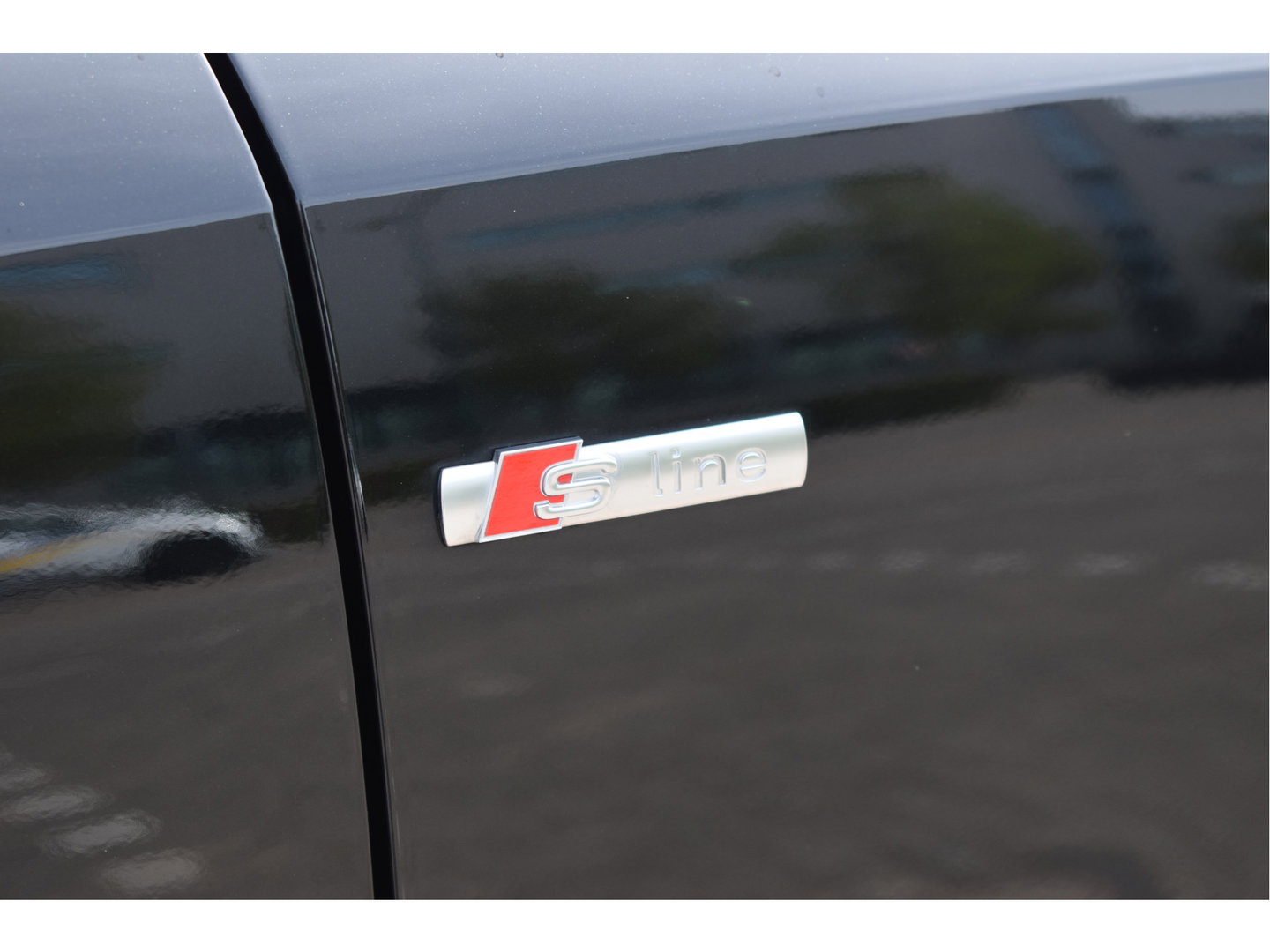 Audi Q3 45 TFSI e S edition S-Line 245 PK | NL-Auto | Keyless | Carplay | Virtual cockpit | DAB | Elekt.trekhaak | Full LED | Allweathers