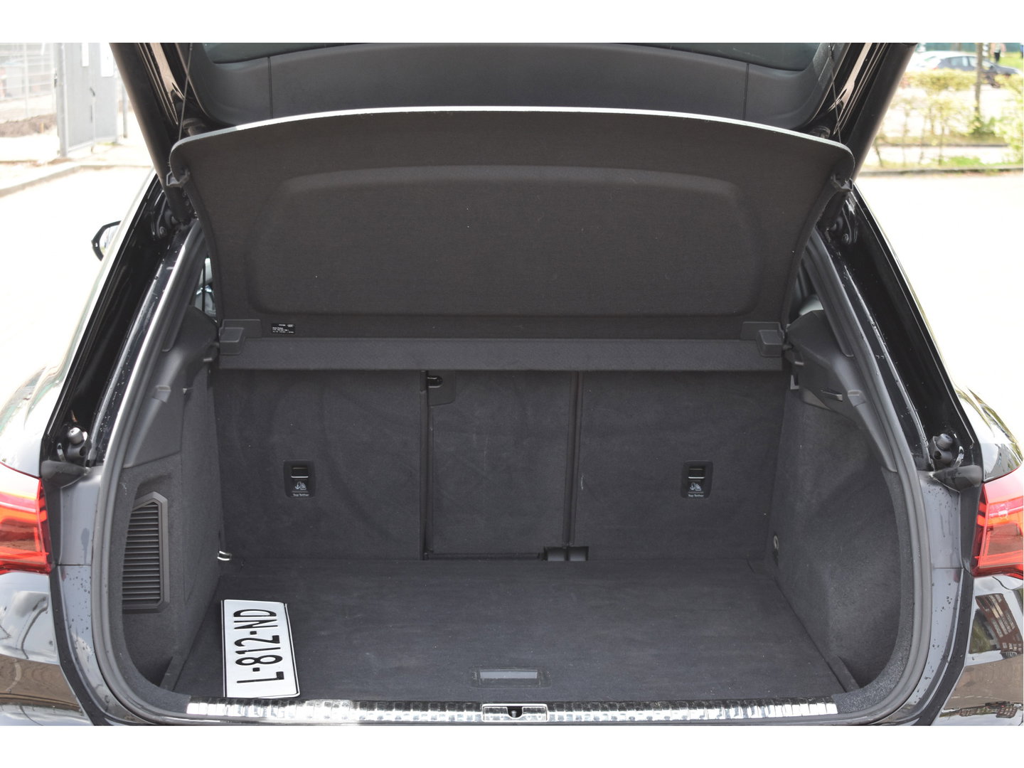 Audi Q3 45 TFSI e S edition S-Line 245 PK | NL-Auto | Keyless | Carplay | Virtual cockpit | DAB | Elekt.trekhaak | Full LED | Allweathers