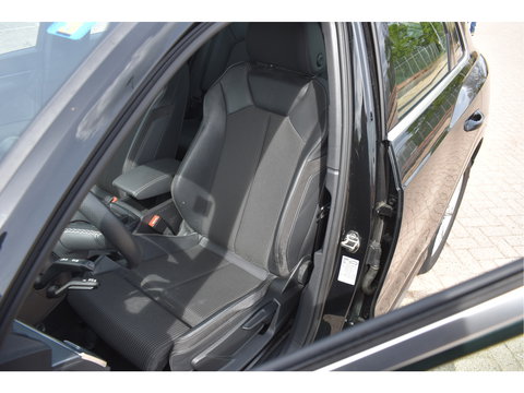 Audi Q3 45 TFSI e S edition S-Line 245 PK | NL-Auto | Keyless | Carplay | Virtual cockpit | DAB | Elekt.trekhaak | Full LED | Allweathers