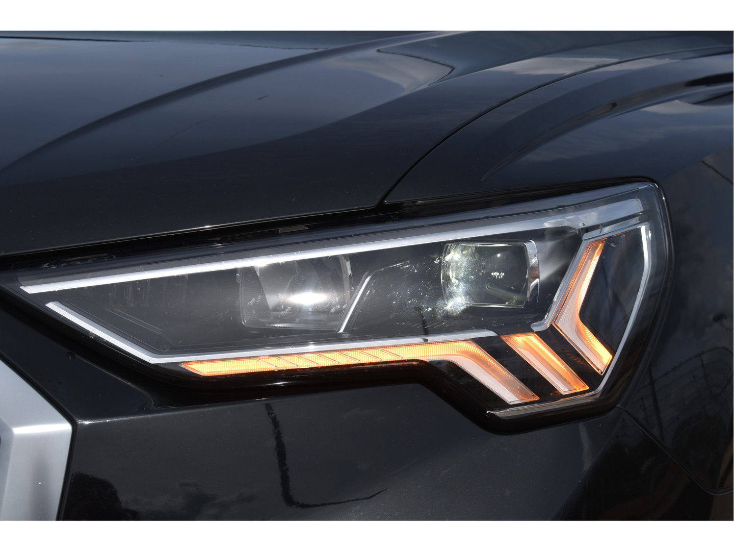 Audi Q3 45 TFSI e S edition S-Line 245 PK | NL-Auto | Keyless | Carplay | Virtual cockpit | DAB | Elekt.trekhaak | Full LED | Allweathers