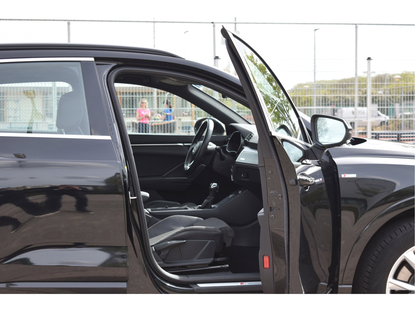 Audi Q3 45 TFSI e S edition S-Line 245 PK | NL-Auto | Keyless | Carplay | Virtual cockpit | DAB | Elekt.trekhaak | Full LED | Allweathers