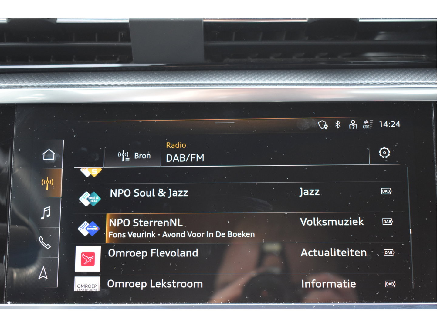 Audi Q3 45 TFSI e S edition S-Line 245 PK | NL-Auto | Keyless | Carplay | Virtual cockpit | DAB | Elekt.trekhaak | Full LED | Allweathers