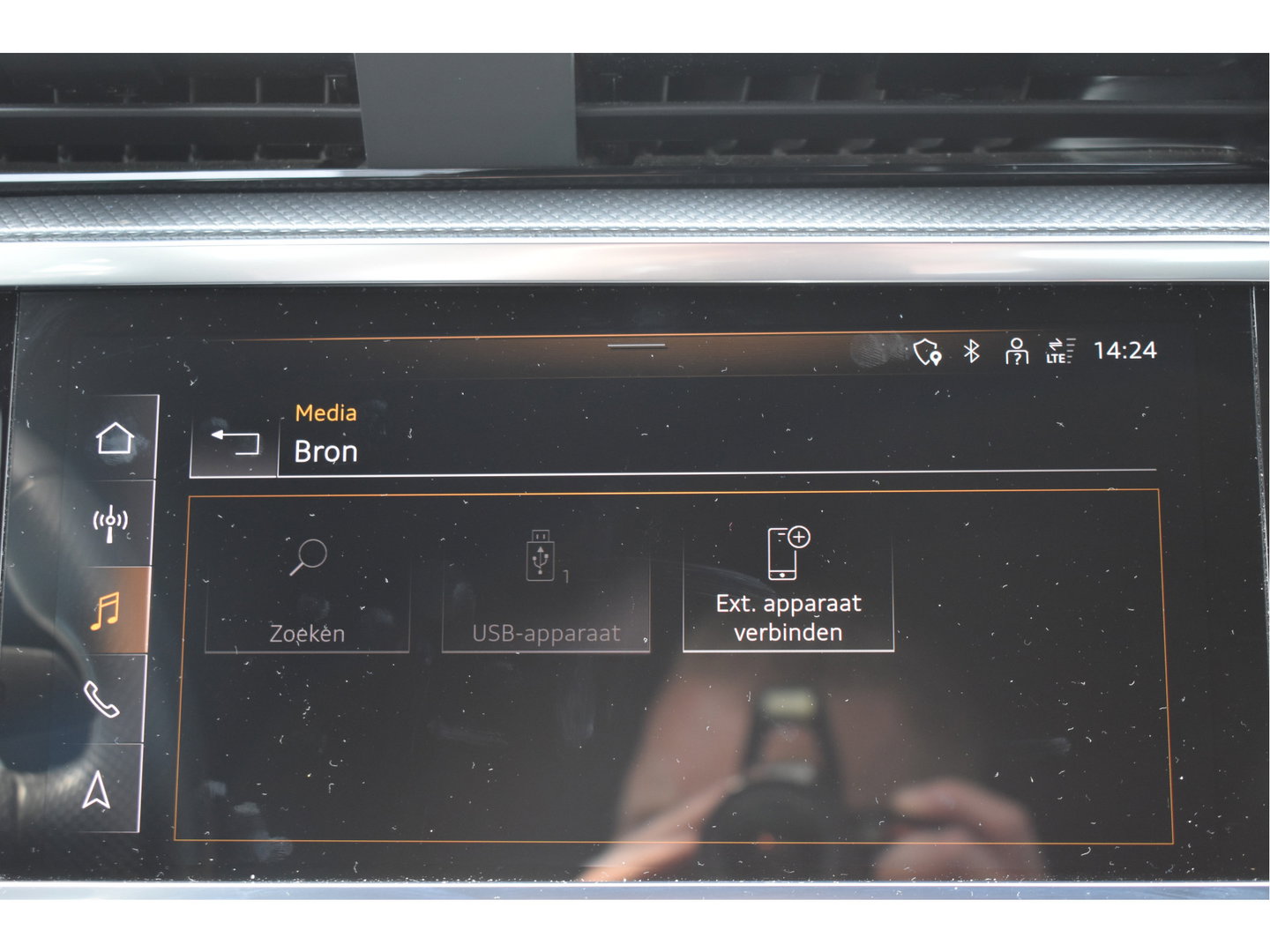 Audi Q3 45 TFSI e S edition S-Line 245 PK | NL-Auto | Keyless | Carplay | Virtual cockpit | DAB | Elekt.trekhaak | Full LED | Allweathers