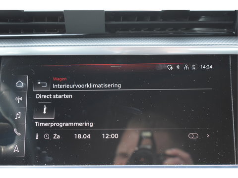 Audi Q3 45 TFSI e S edition S-Line 245 PK | NL-Auto | Keyless | Carplay | Virtual cockpit | DAB | Elekt.trekhaak | Full LED | Allweathers