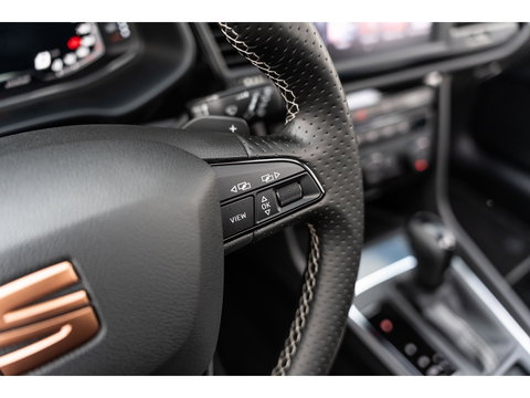 SEAT Leon ST 2.0 TSI CUPRA 4DRIVE DYNAMIC GREY PANO BEATS