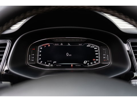 SEAT Leon ST 2.0 TSI CUPRA 4DRIVE DYNAMIC GREY PANO BEATS