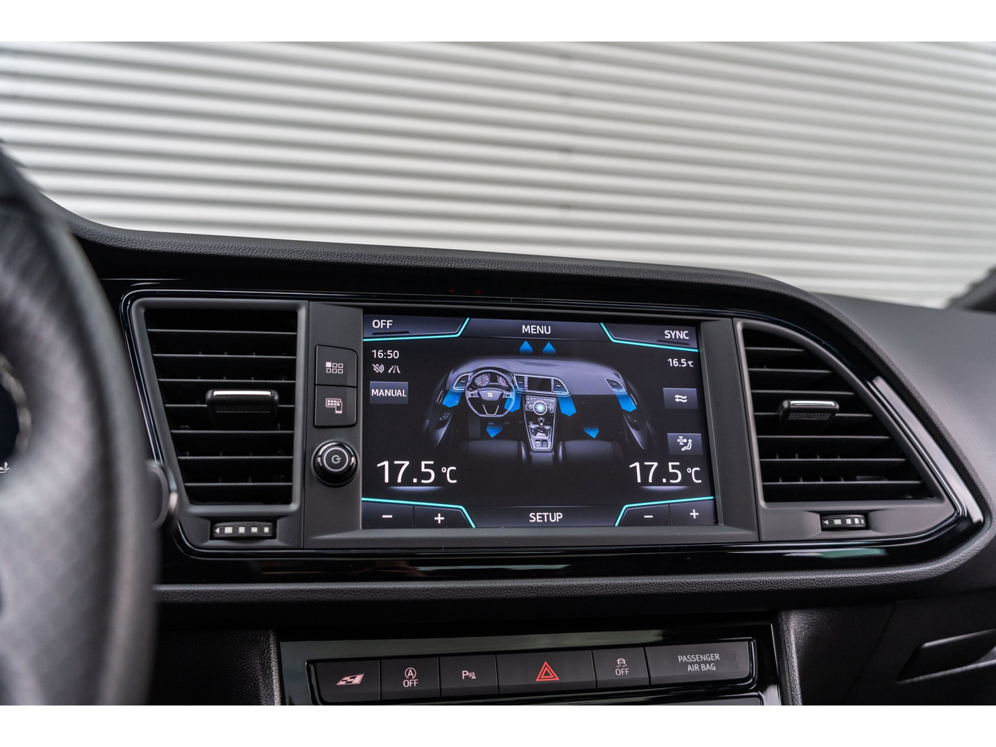 SEAT Leon ST 2.0 TSI CUPRA 4DRIVE DYNAMIC GREY PANO BEATS