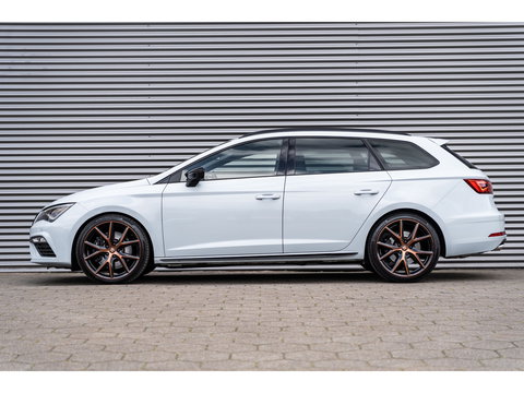 SEAT Leon ST 2.0 TSI CUPRA 4DRIVE DYNAMIC GREY PANO BEATS
