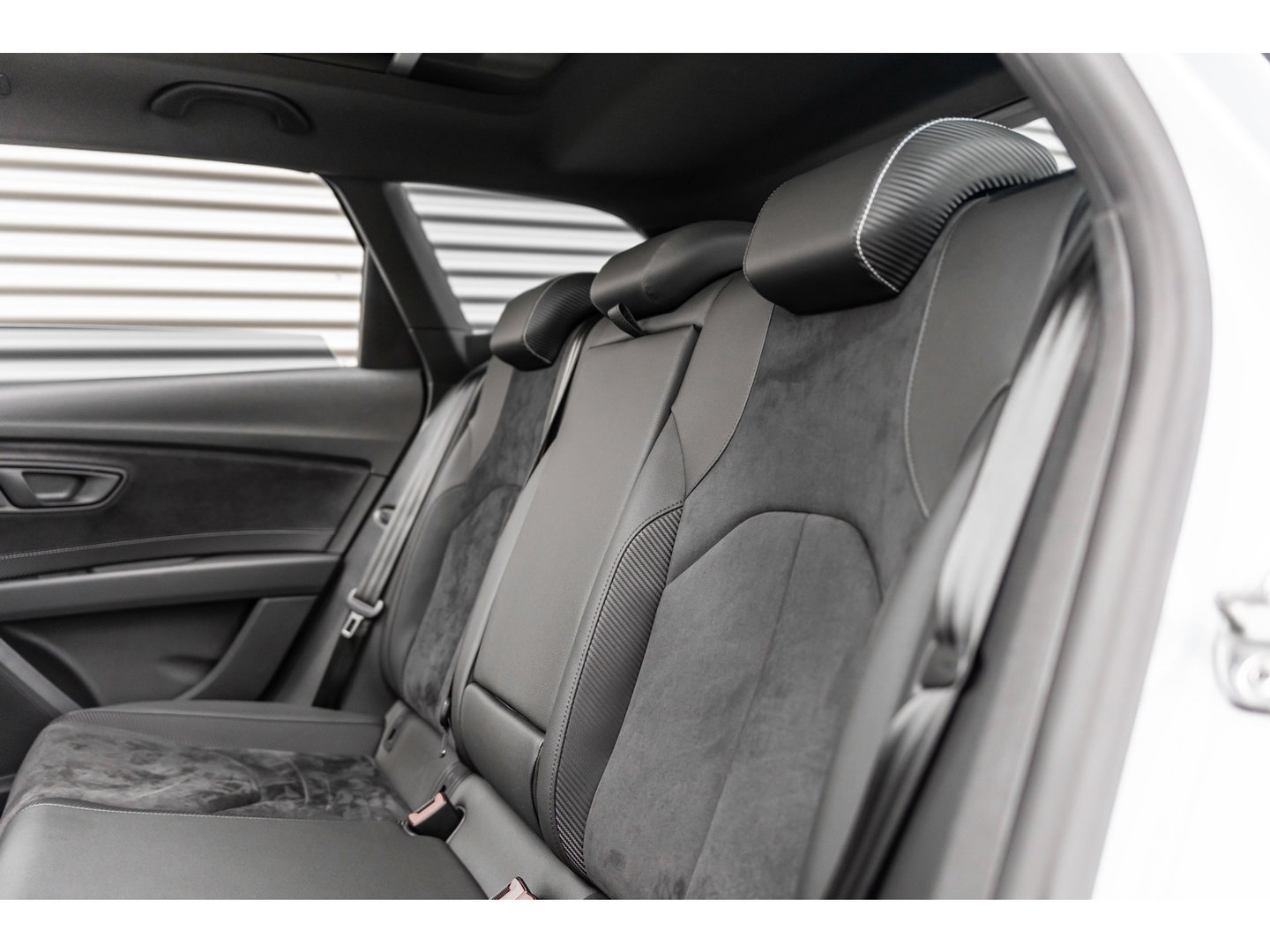 SEAT Leon ST 2.0 TSI CUPRA 4DRIVE DYNAMIC GREY PANO BEATS