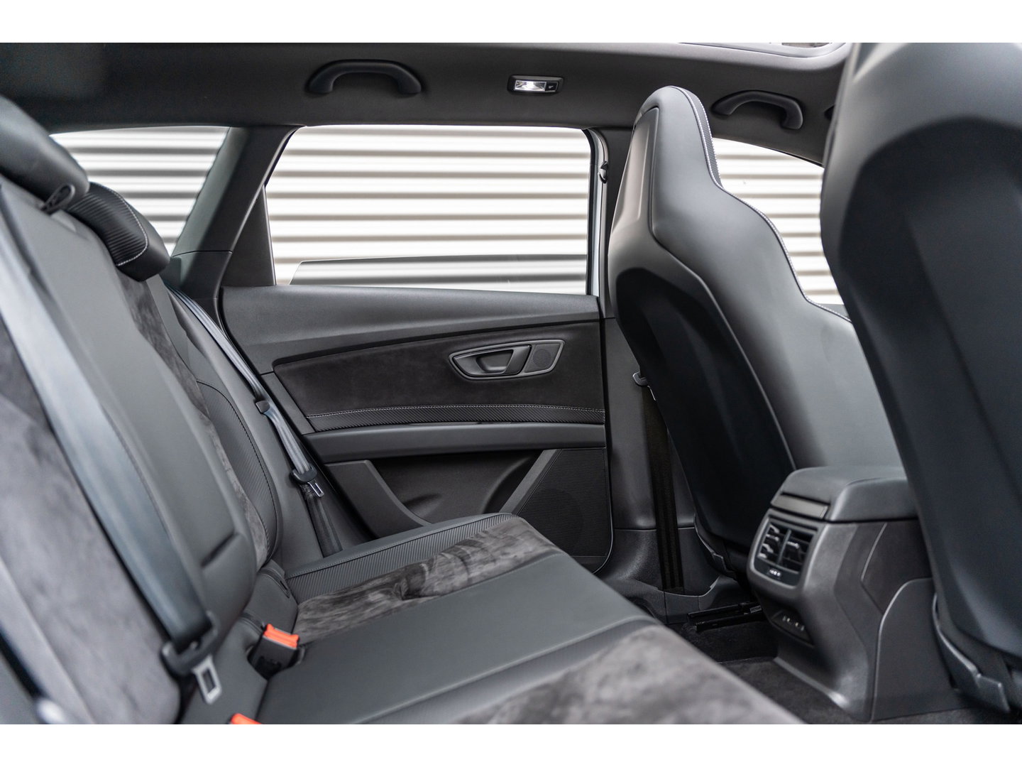 SEAT Leon ST 2.0 TSI CUPRA 4DRIVE DYNAMIC GREY PANO BEATS