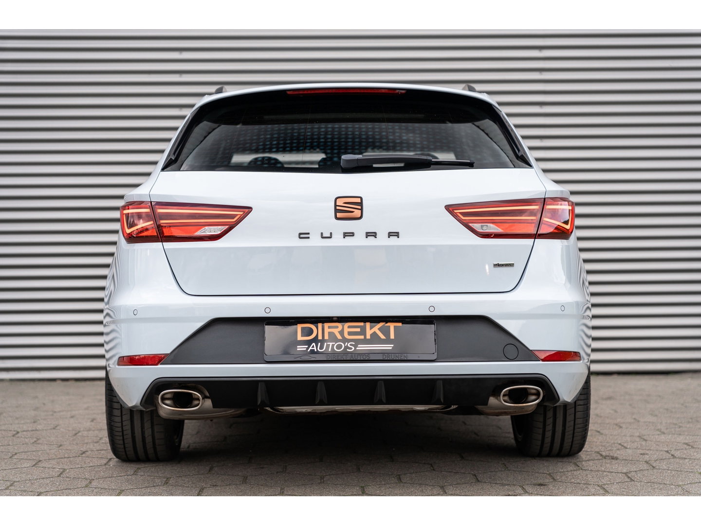 SEAT Leon ST 2.0 TSI CUPRA 4DRIVE DYNAMIC GREY PANO BEATS