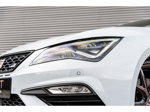 SEAT Leon ST 2.0 TSI CUPRA 4DRIVE DYNAMIC GREY PANO BEATS
