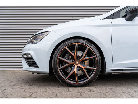 SEAT Leon ST 2.0 TSI CUPRA 4DRIVE DYNAMIC GREY PANO BEATS