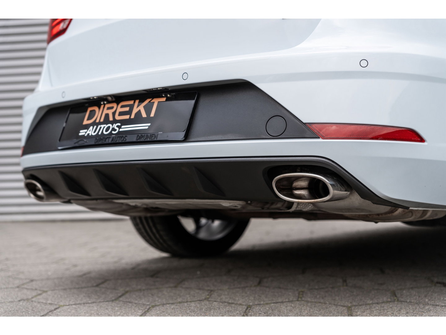 SEAT Leon ST 2.0 TSI CUPRA 4DRIVE DYNAMIC GREY PANO BEATS