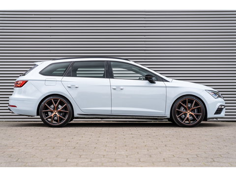 SEAT Leon ST 2.0 TSI CUPRA 4DRIVE DYNAMIC GREY PANO BEATS