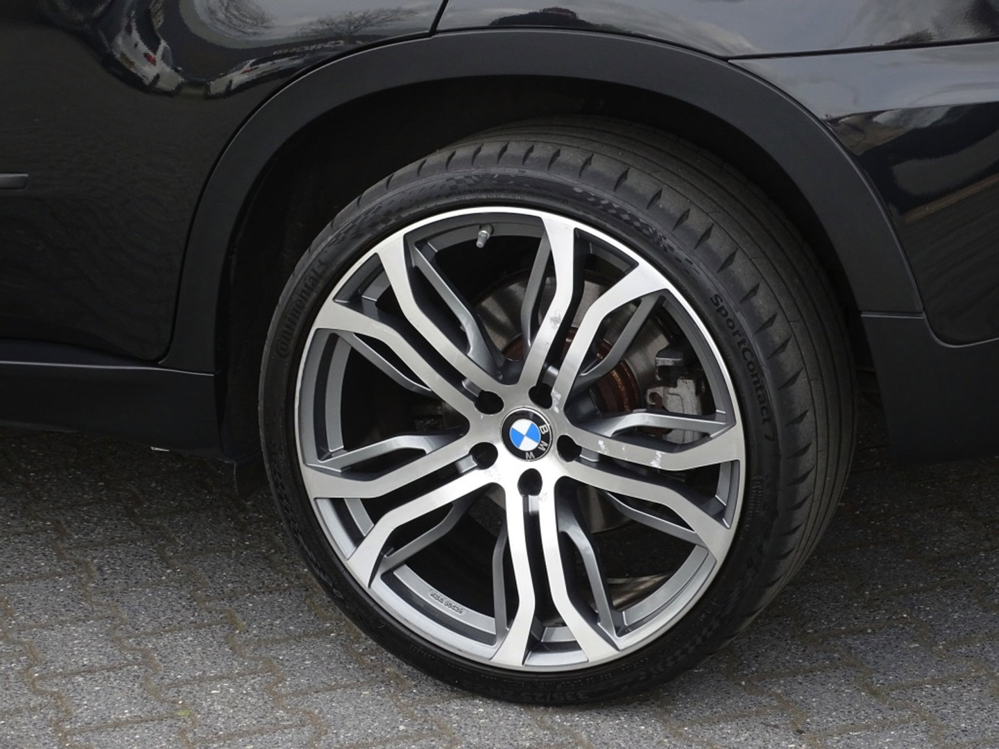 BMW X5 4.8is V8 355PK / High Exc. / M-pakket / LED