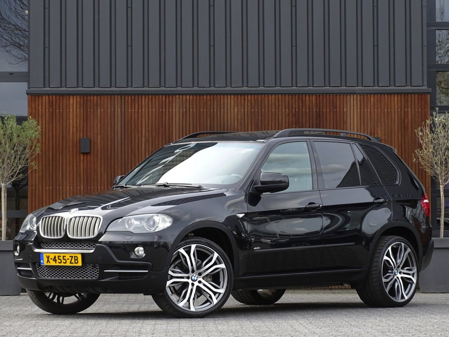 BMW X5 4.8is V8 355PK / High Exc. / M-pakket / LED