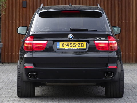 BMW X5 4.8is V8 355PK / High Exc. / M-pakket / LED
