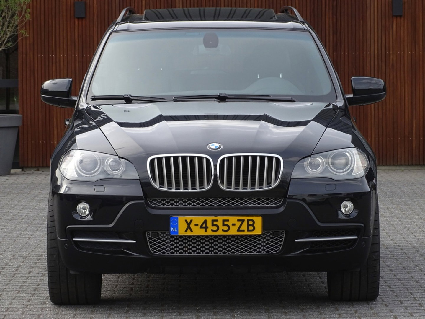 BMW X5 4.8is V8 355PK / High Exc. / M-pakket / LED