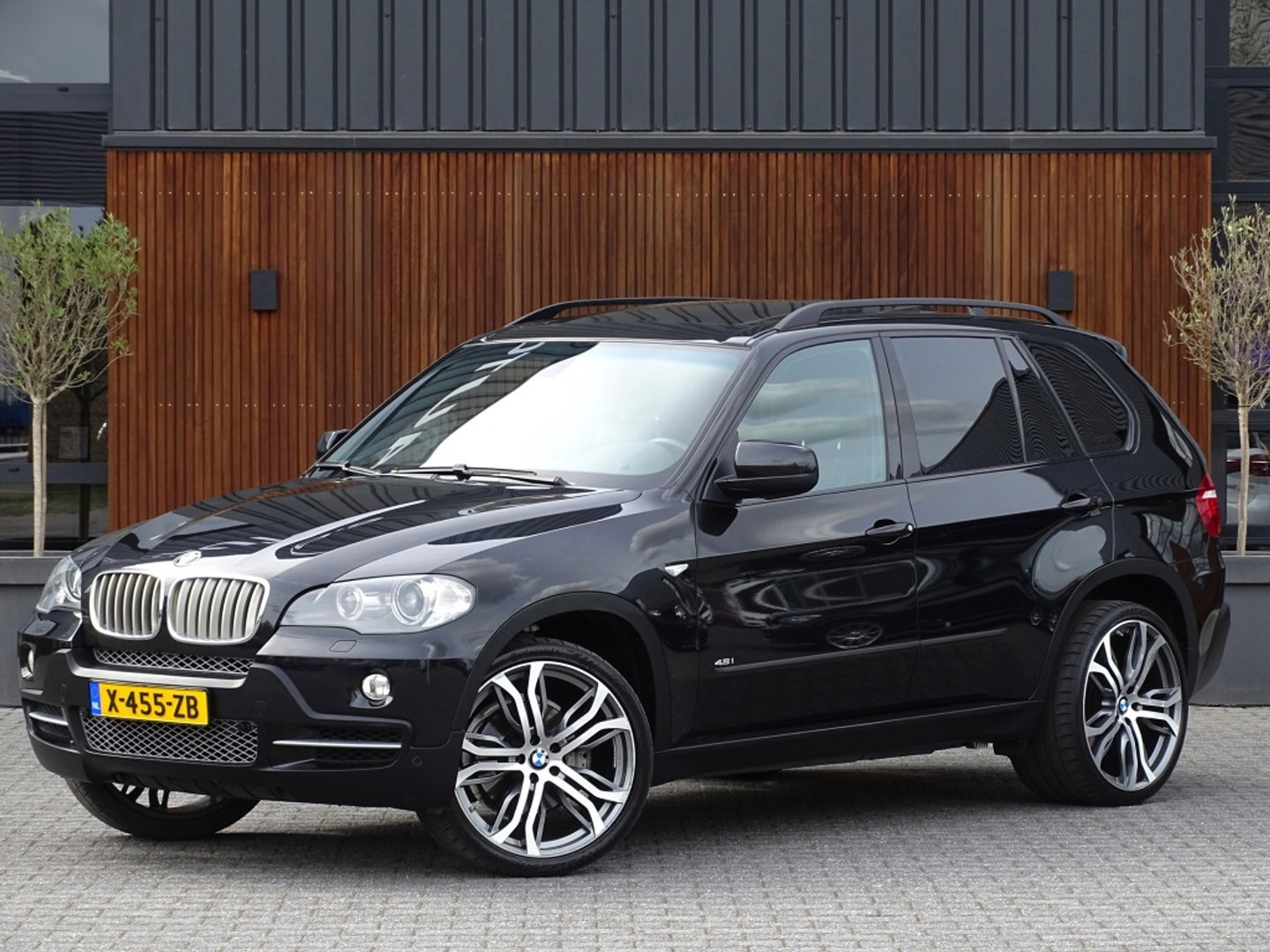 BMW X5 4.8is V8 355PK / High Exc. / M-pakket / LED