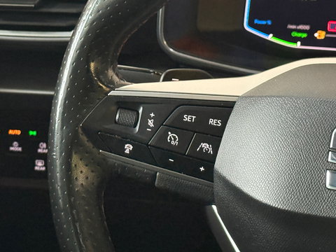 SEAT Leon 1.4 TSI eHybrid PHEV FR Pano*Memorry*cam