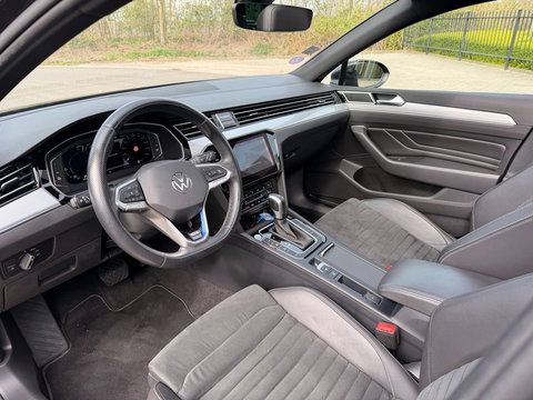 Volkswagen Passat Variant 1.4 TSI PHEV GTE PANORAMDAK VIRTUAL COCKPIT LEER NAVI CAMERA IQ-MATRIX ELECTR-TREKHAAK