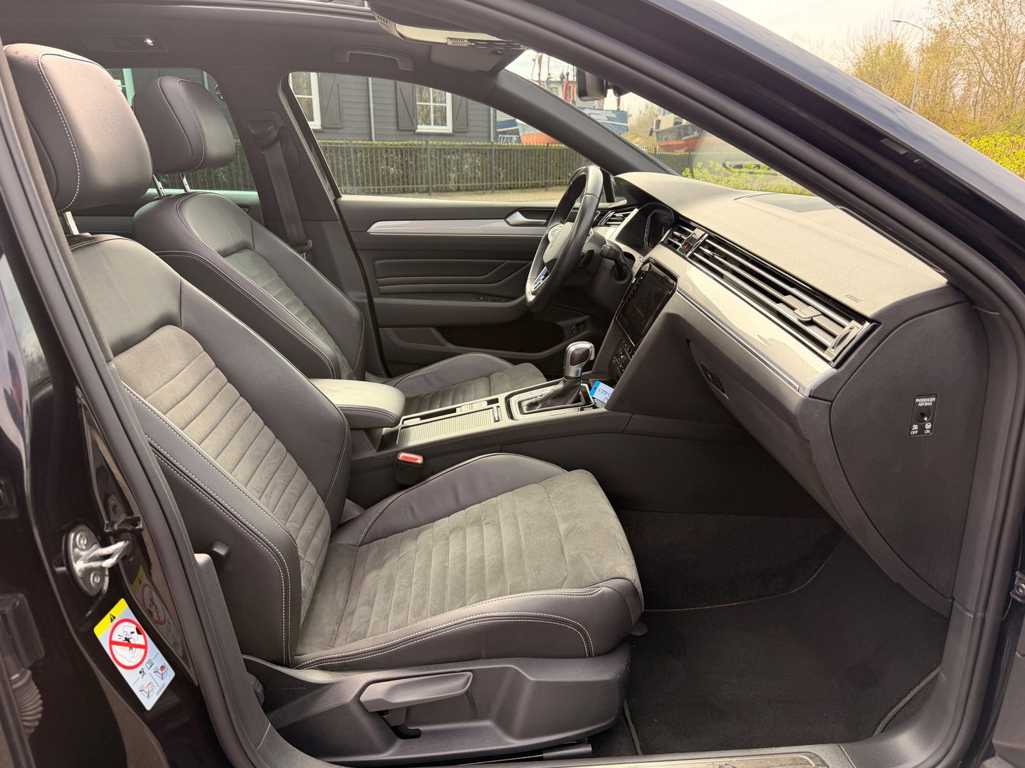 Volkswagen Passat Variant 1.4 TSI PHEV GTE PANORAMDAK VIRTUAL COCKPIT LEER NAVI CAMERA IQ-MATRIX ELECTR-TREKHAAK