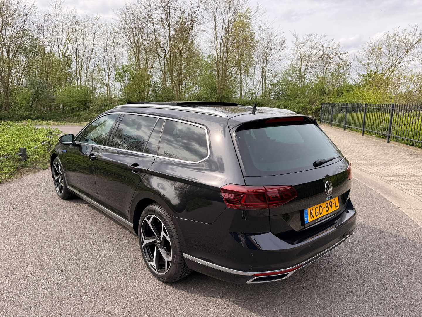 Volkswagen Passat Variant 1.4 TSI PHEV GTE PANORAMDAK VIRTUAL COCKPIT LEER NAVI CAMERA IQ-MATRIX ELECTR-TREKHAAK