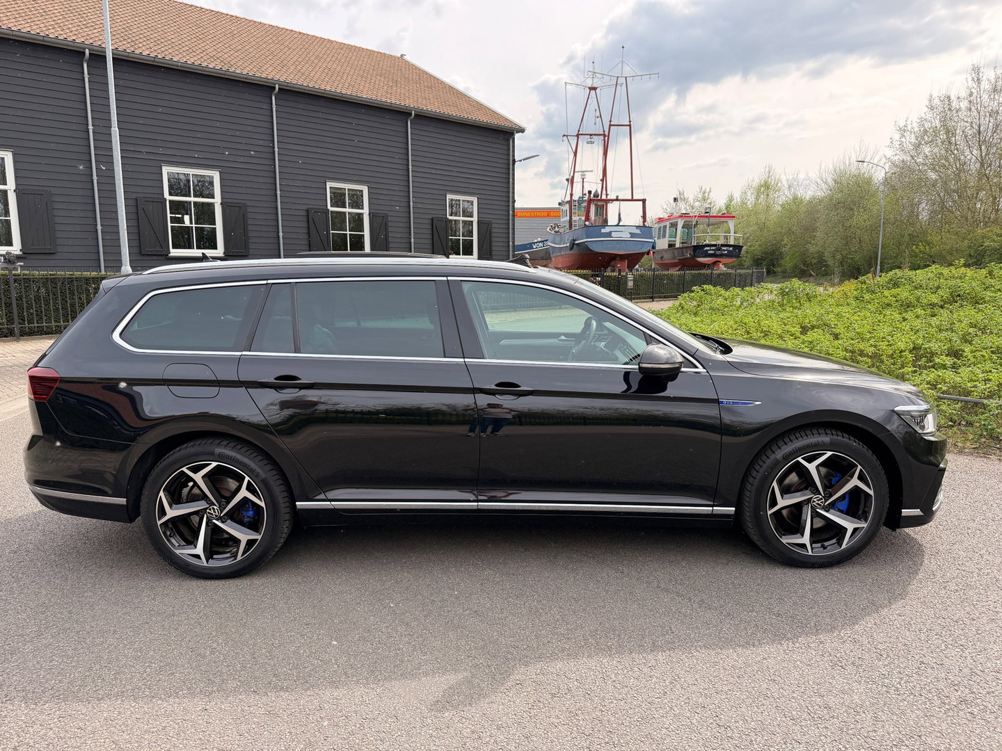 Volkswagen Passat Variant 1.4 TSI PHEV GTE PANORAMDAK VIRTUAL COCKPIT LEER NAVI CAMERA IQ-MATRIX ELECTR-TREKHAAK