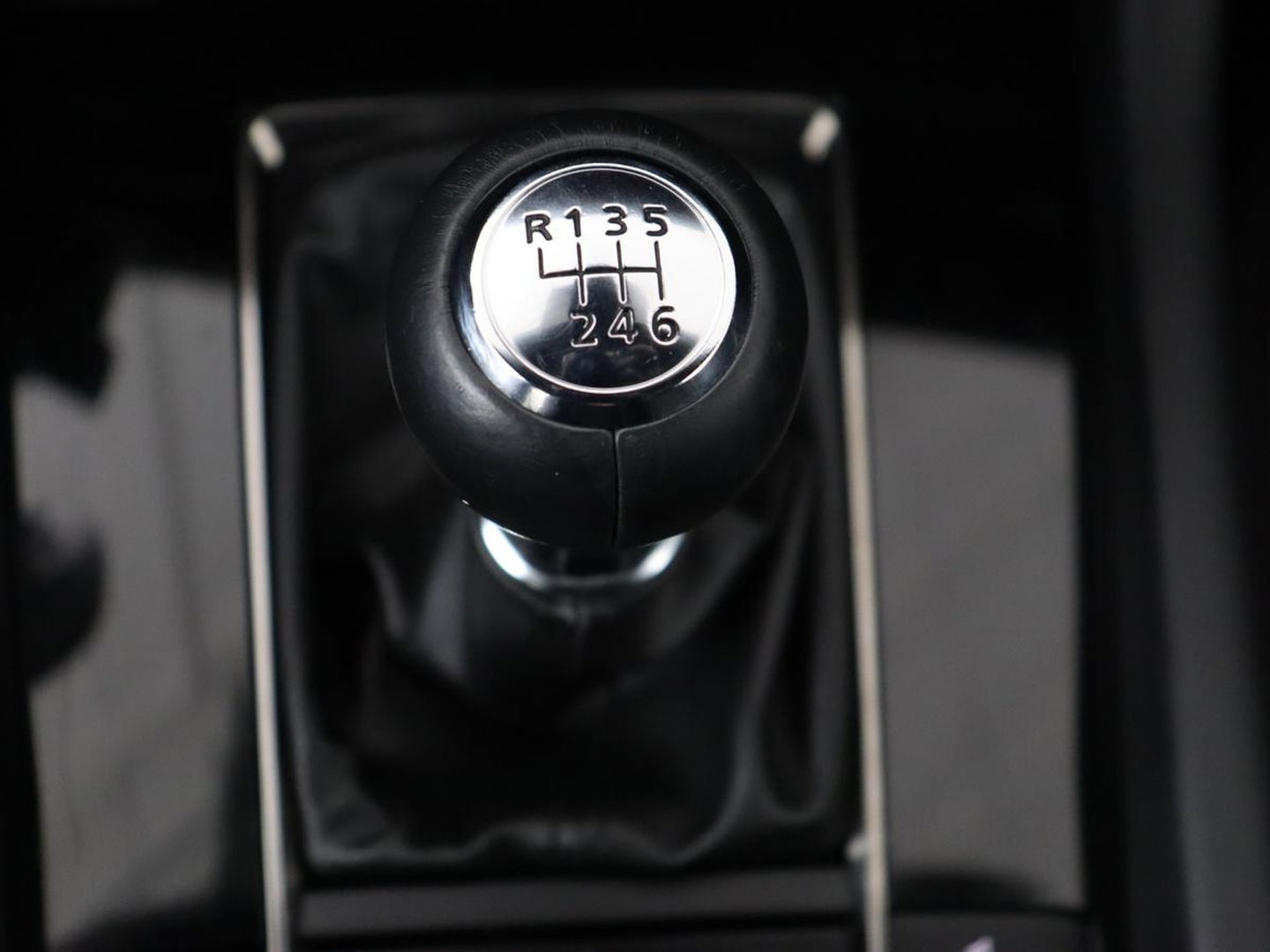 Mazda 3 2.0 e-SkyActiv-G M Hybrid 150 Homura | Stoelverwarming | Head-Up | Adaptive cruise | Camera | Carplay | Keyless | Full LED | Navigatie | Dodehoek detectie | 58.800km NAP | Origineel NL