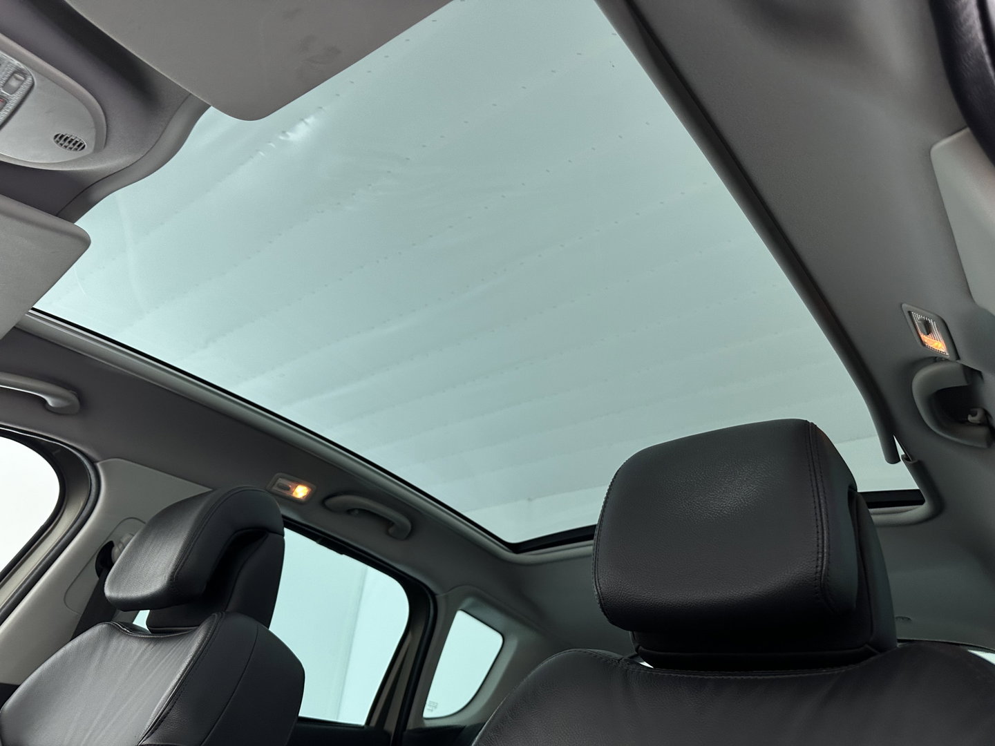 Peugeot 3008 1.6 THP Online *PANO | HEAD-UP | LEATHER | NAVI-FULLMAP | HEATED-COMFORTSEATS | ECC | PDC | CRUISE | 18''ALU | TOWBAR*