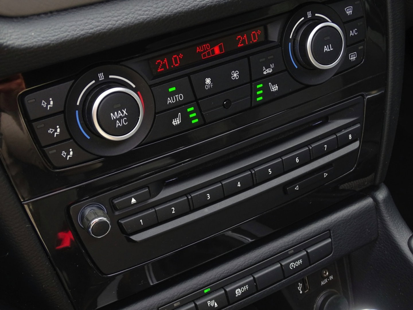 BMW X1 18d sDrive 143PK / M-Sport / Automaat / pano / LED