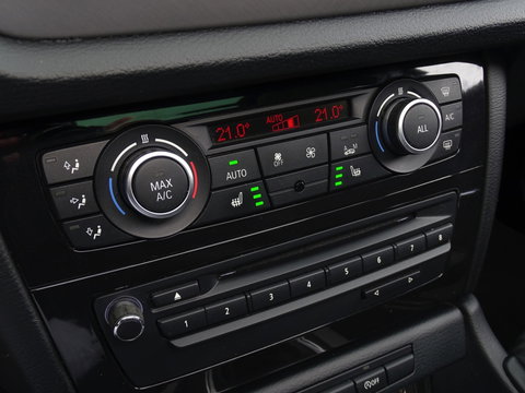 BMW X1 18d sDrive 143PK / M-Sport / Automaat / pano / LED