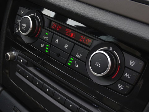 BMW X1 18d sDrive 143PK / M-Sport / Automaat / pano / LED