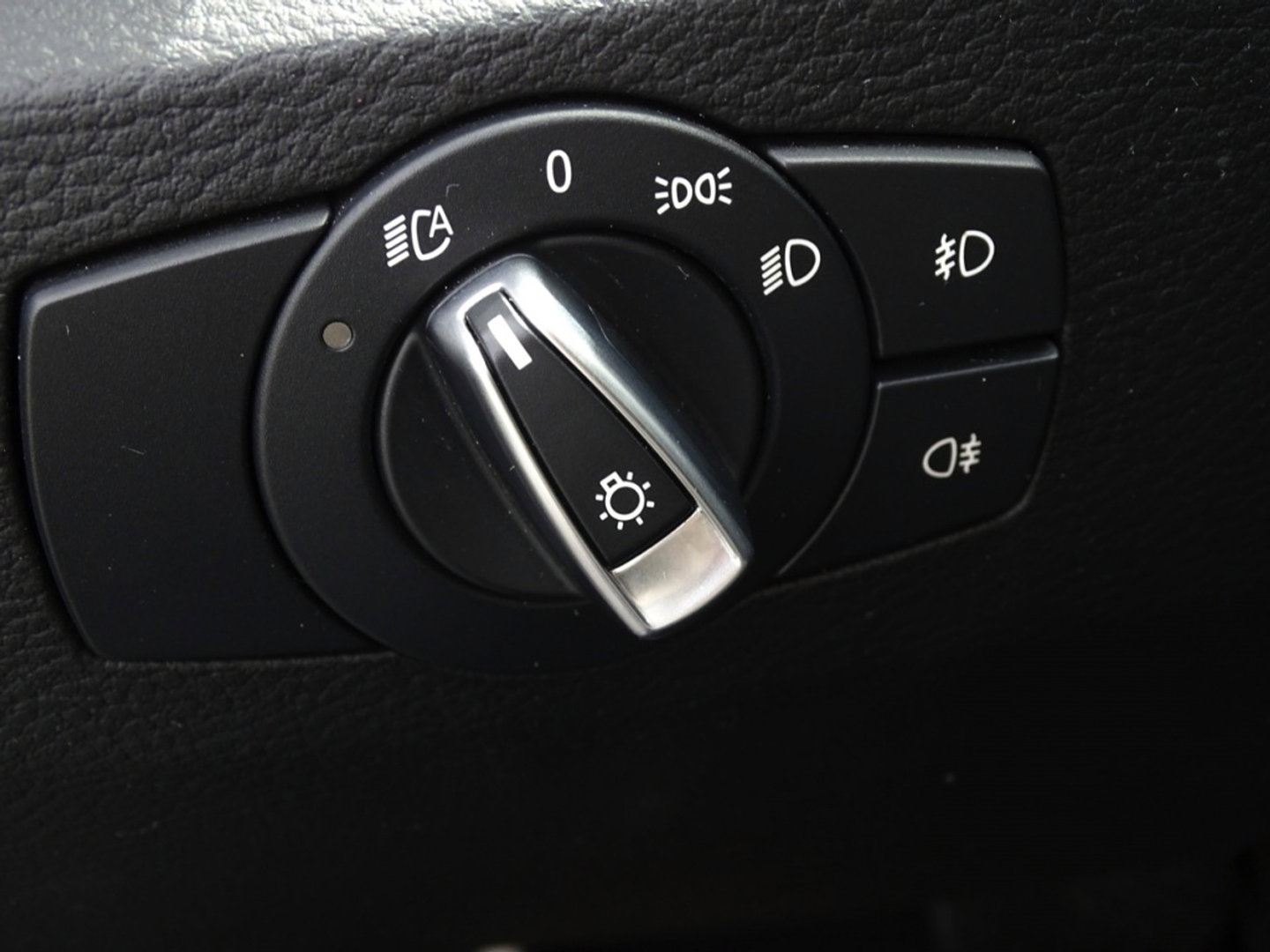 BMW X1 18d sDrive 143PK / M-Sport / Automaat / pano / LED