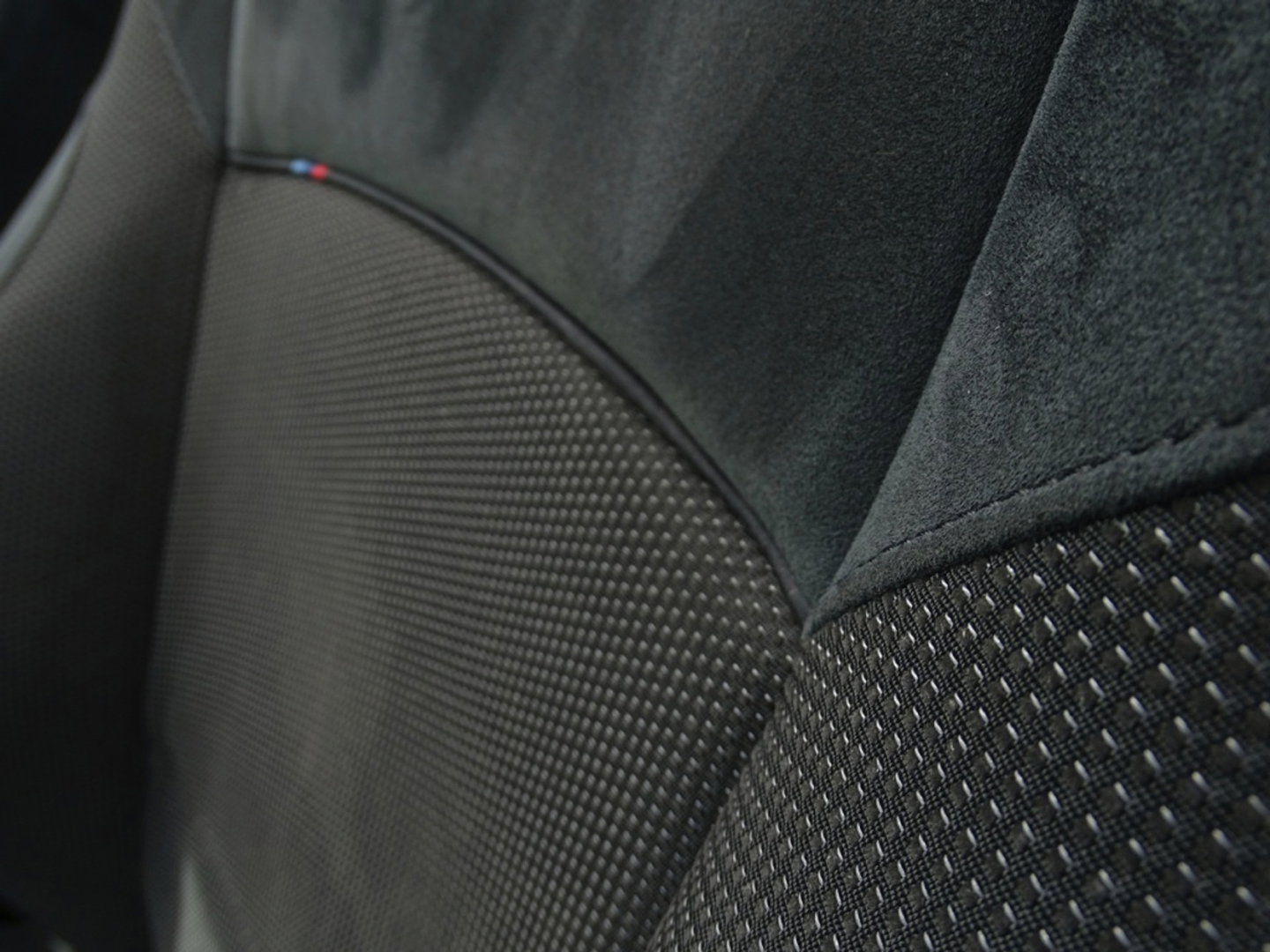 BMW X1 18d sDrive 143PK / M-Sport / Automaat / pano / LED